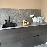 Bed Bij Bistro Lägenhet *